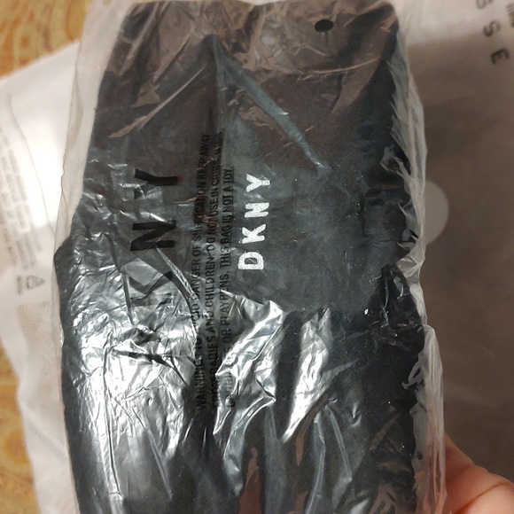 💐DKNY NWT 100%  Black croc- leather cross body bag💐 - Picture 10 of 10